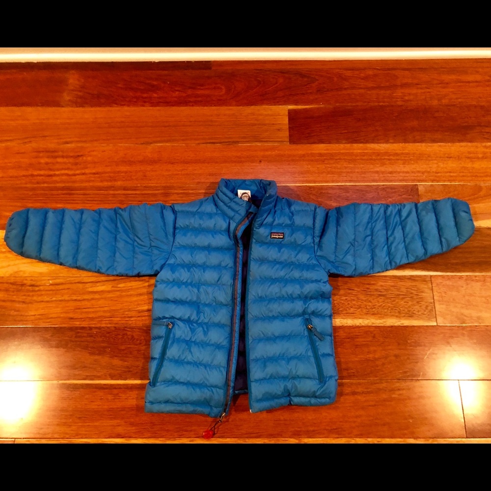 Patagonia down jacket size 10 boys blue